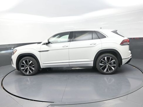 New 2026 Volkswagen Atlas Cross Sport SEL Premium R-Line AWD/4WD image 6