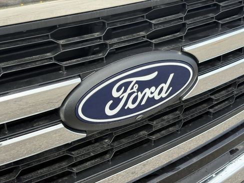 New 2025 Ford F150 Lariat w/ Equipment Group 502A High image 9