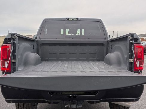 Used 2025 RAM 3500 Laramie AWD/4WD image 23