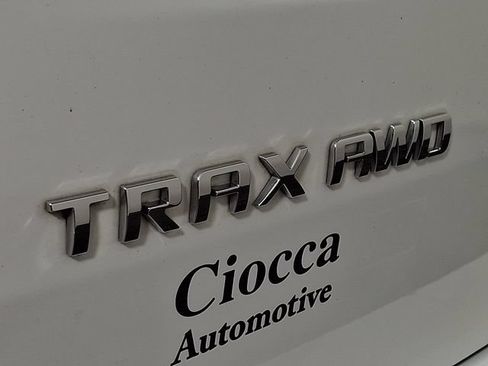 Used 2019 Chevrolet Trax LT w/ LT Convenience Package AWD/4WD image 28