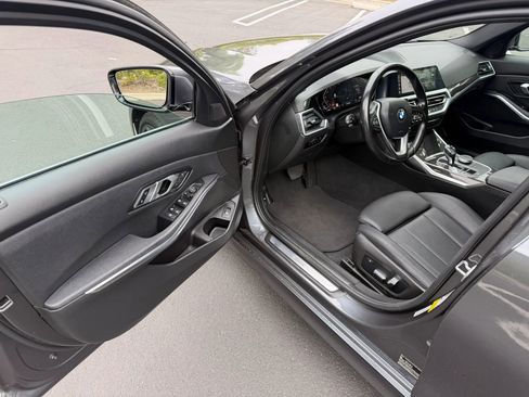 Used 2021 BMW 330i Sedan w/ Driving Assistance Package RWD image 11