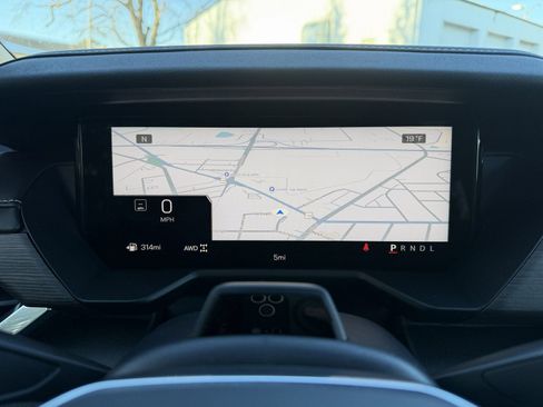 New 2026 GMC Acadia Denali w/ Super Cruise Package image 17