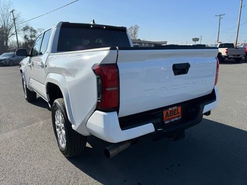 Used 2024 Toyota Tacoma SR5 image 6