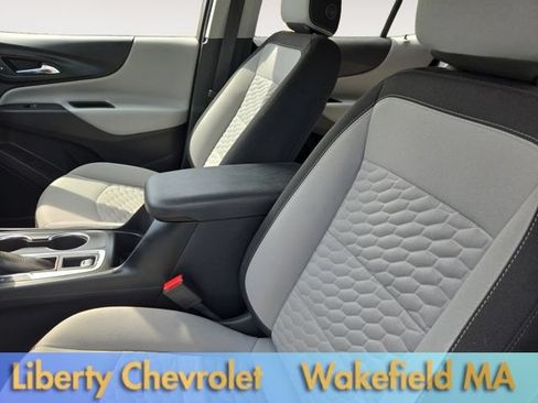 Used 2019 Chevrolet Equinox LS AWD/4WD image 14