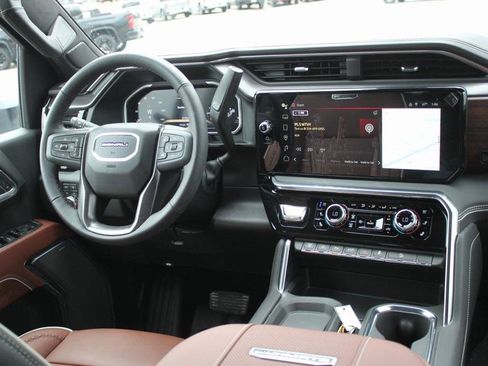 New 2026 GMC Sierra 2500 Denali Ultimate image 9