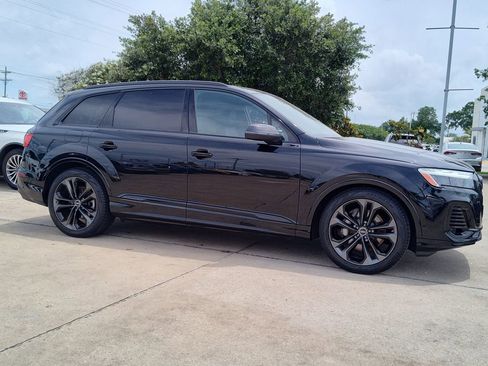 Used 2025 Audi Q7 3.0T Prestige w/ Prestige Package AWD/4WD image 16