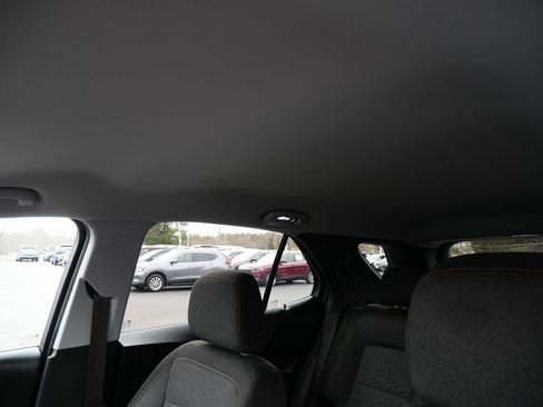 Used 2020 Chevrolet Equinox LT image 11