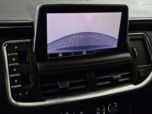 Used 2021 Chevrolet Tahoe Z71 w/ Rear Media and Nav Package image 14