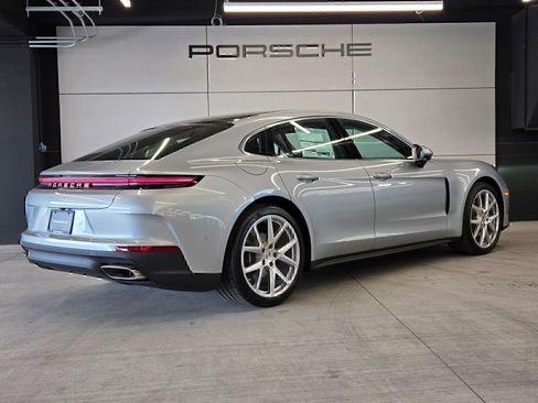 Certified 2026 Porsche Panamera RWD image 6