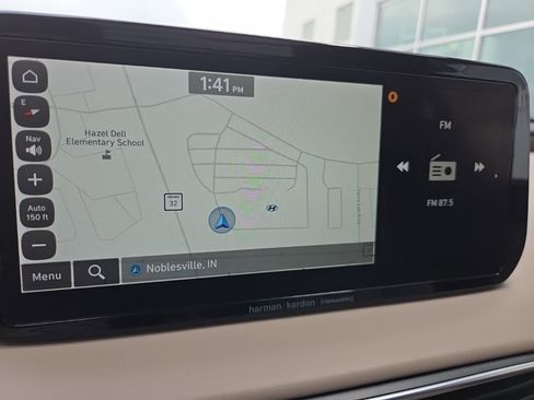 Used 2023 Hyundai Santa Fe SEL w/ Premium Package image 48