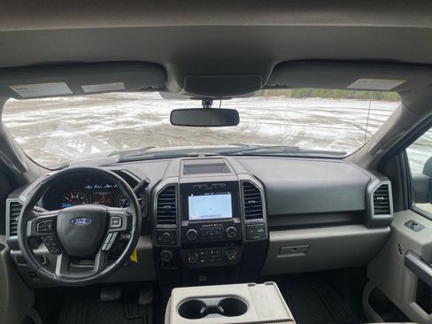 Used 2019 Ford F150 XLT w/ Equipment Group 302A Luxury image 19