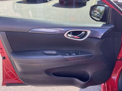 Used 2017 Nissan Sentra SR w/ SR Midnight Edition FWD image 24