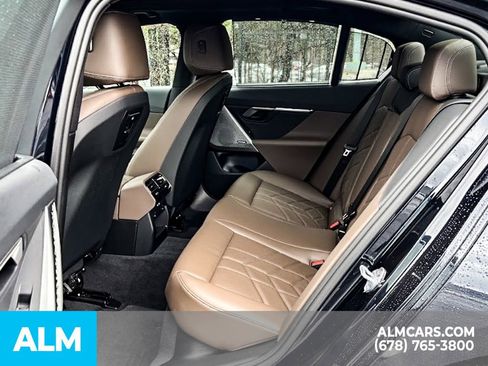 Used 2024 BMW 540i xDrive w/ Executive Package image 17