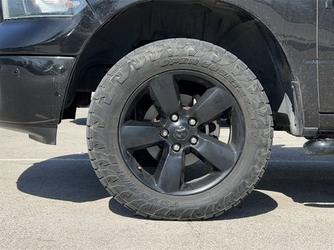 Used 2018 RAM 1500 Lone Star image 16