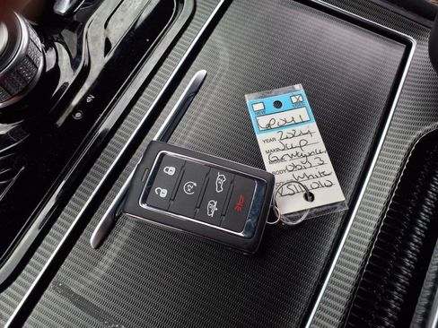 Used 2024 Jeep Grand Wagoneer Series III w/ Rear Seat Video Group 1 image 23