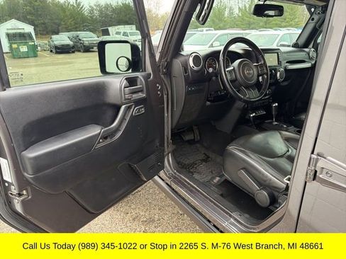 Used 2014 Jeep Wrangler Unlimited Rubicon w/ Max Tow Package image 2