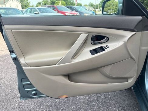 Used 2007 Toyota Camry LE FWD image 9