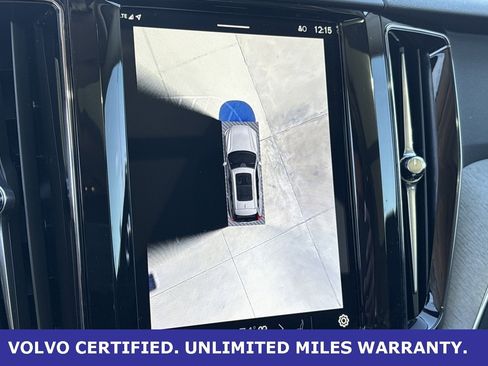 Certified 2025 Volvo XC60 B5 Plus image 22