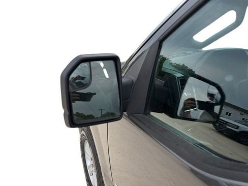 Used 2015 Ford F150 XLT w/ Trailer Tow Package AWD/4WD image 19