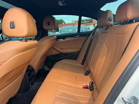 Used 2022 BMW 530i xDrive w/ Convenience Package AWD/4WD image 18