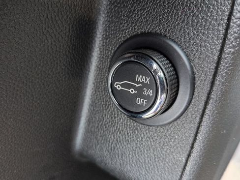 Used 2023 Chevrolet Traverse High Country w/ LPO, Floor Liner Package AWD/4WD image 19