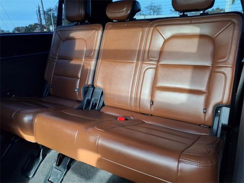 Certified 2023 Lincoln Navigator L Reserve image 12