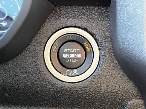 Used 2024 RAM 2500 Big Horn w/ Bed Utility Group image 21