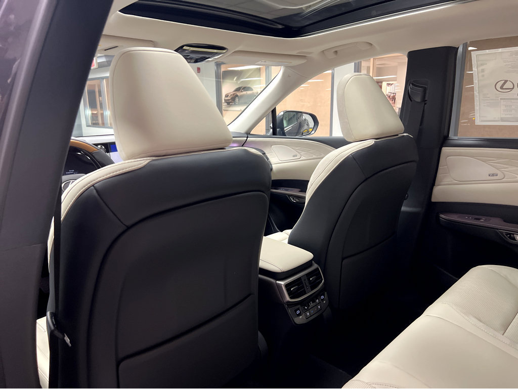 New 2026 Lexus RX 350 AWD image 19