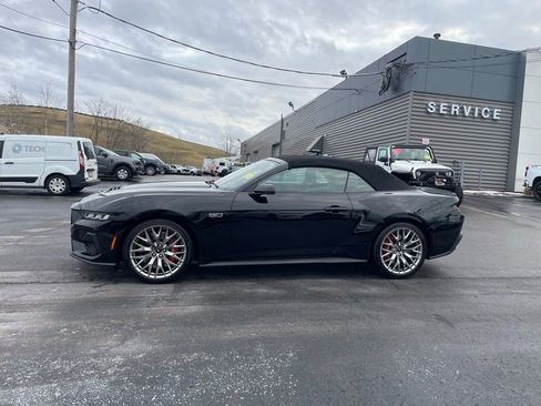 Used 2024 Ford Mustang GT Premium image 2