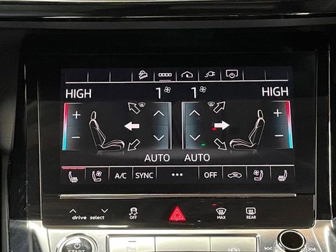 Used 2021 Audi e-tron Premium Plus w/ Premium Plus Package image 37