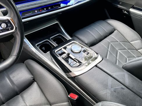 Used 2023 BMW 740i w/ Parking Assistance Package RWD image 14
