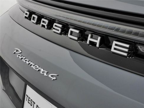 New 2026 Porsche Panamera image 38