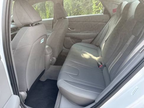 New 2025 Hyundai Elantra Sport FWD image 14