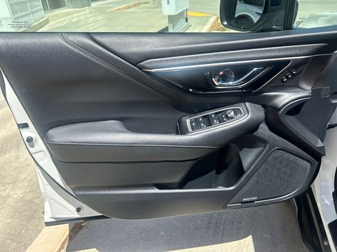 Used 2023 Subaru Outback Limited AWD/4WD image 11