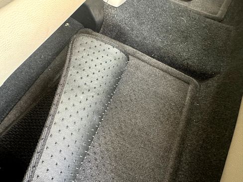 Used 2015 Toyota Prius Persona Series image 8