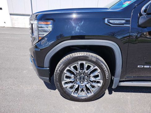 Used 2023 GMC Sierra 1500 Denali Ultimate image 10