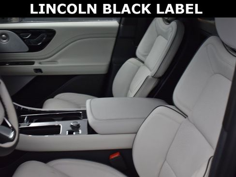 New 2026 Lincoln Aviator Black Label w/ Dynamic Handling Package image 10