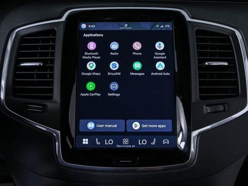 Certified 2025 Volvo XC90 B5 Core AWD/4WD image 15