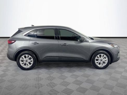 Certified 2023 Ford Escape Active FWD image 8