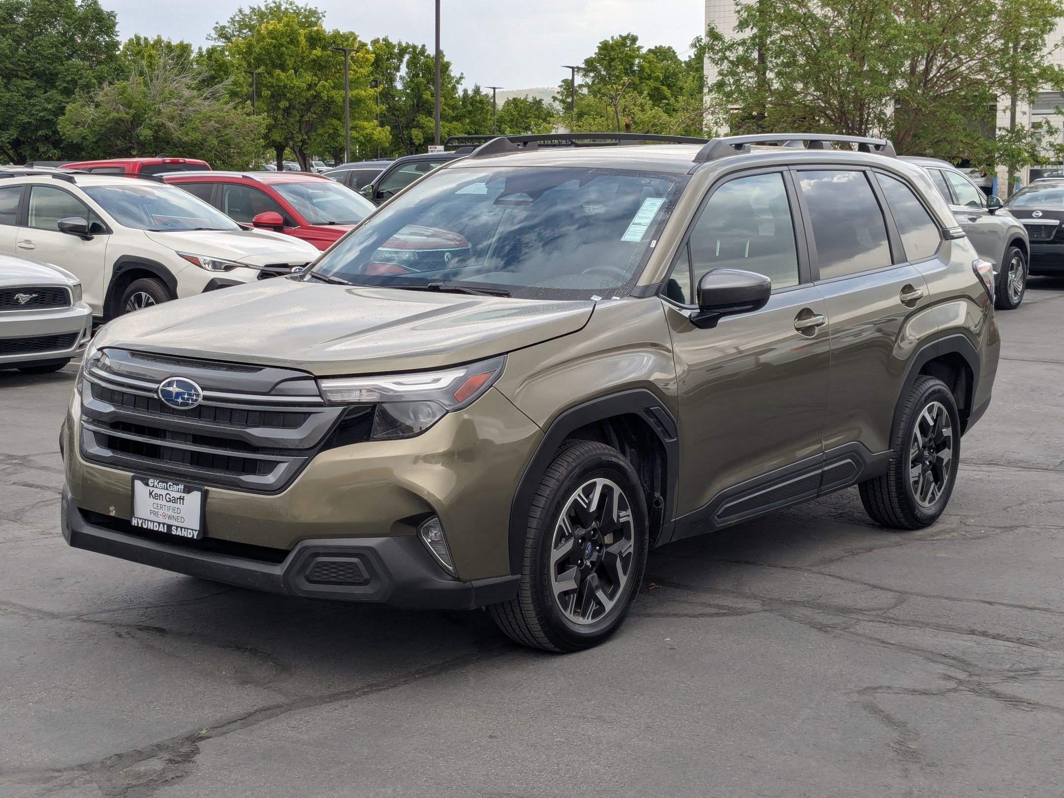 Used 2025 Subaru Forester Premium AWD/4WD image 11