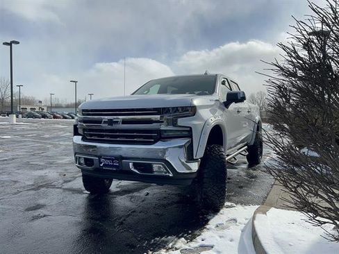 Used 2019 Chevrolet Silverado 1500 LTZ w/ LTZ Plus Package image 3