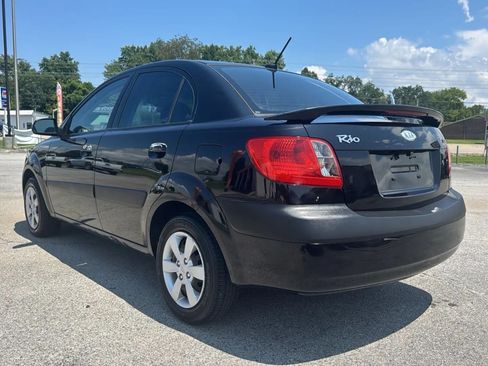 Used 2009 Kia Rio LX FWD image 3