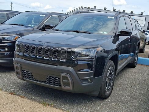 New 2026 Jeep Cherokee Laredo AWD/4WD image 3