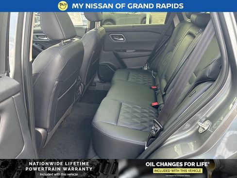 New 2026 Nissan Rogue Platinum w/ Tech Package AWD/4WD image 29