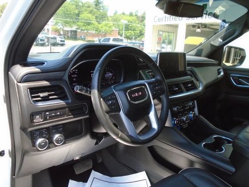 Used 2023 GMC Yukon SLT AWD/4WD image 55