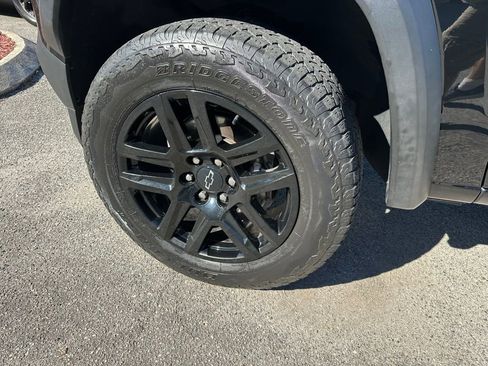 Used 2023 Chevrolet Colorado Trail Boss w/ Advanced Trailering Package image 10