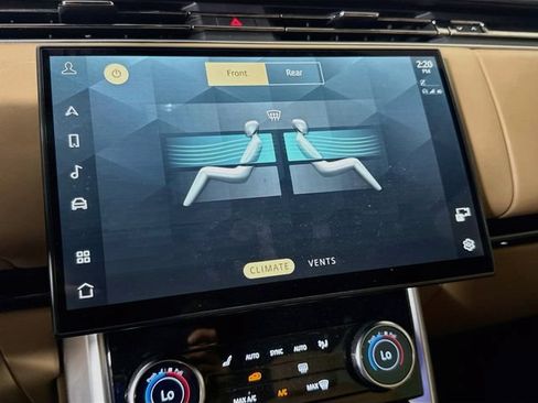 Certified 2023 Land Rover Range Rover SE AWD/4WD image 18