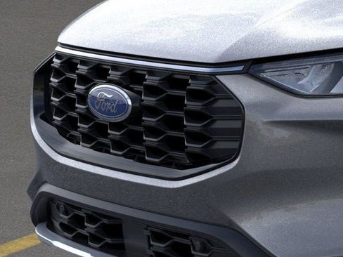 New 2025 Ford Escape ST-Line w/ Tech Pack #1 AWD/4WD image 40