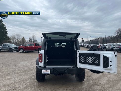 Used 2023 Ford Bronco Outer Banks w/ Sasquatch Package image 10