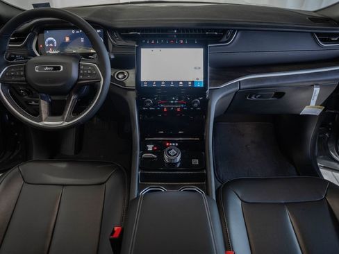 New 2025 Jeep Grand Cherokee Limited image 20